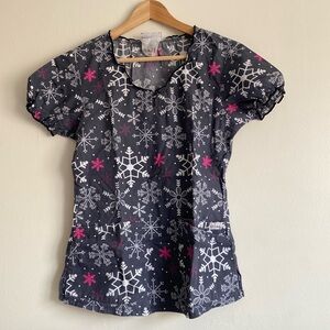 Snowflake scrub top